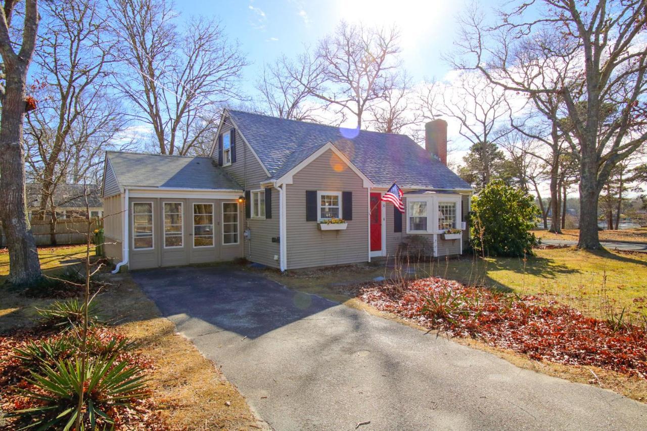 Lofted Cape Cottage By Leavetown Vacations South Yarmouth Exterior foto
