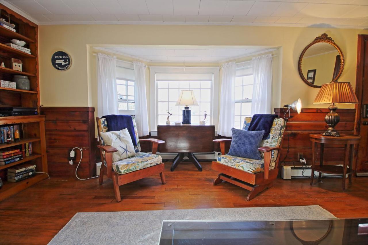 Lofted Cape Cottage By Leavetown Vacations South Yarmouth Exterior foto
